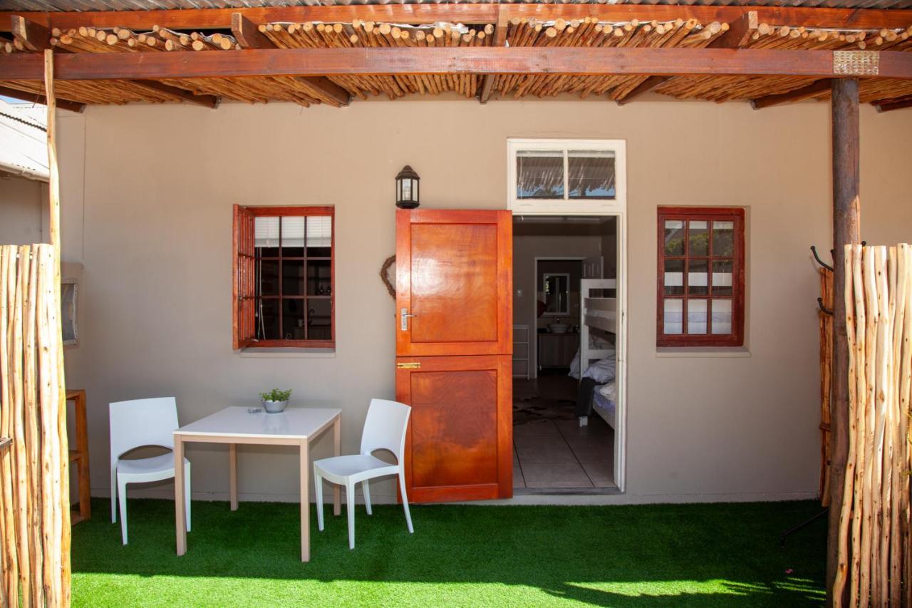 De Akker Guest House Oudtshoorn Extérieur photo